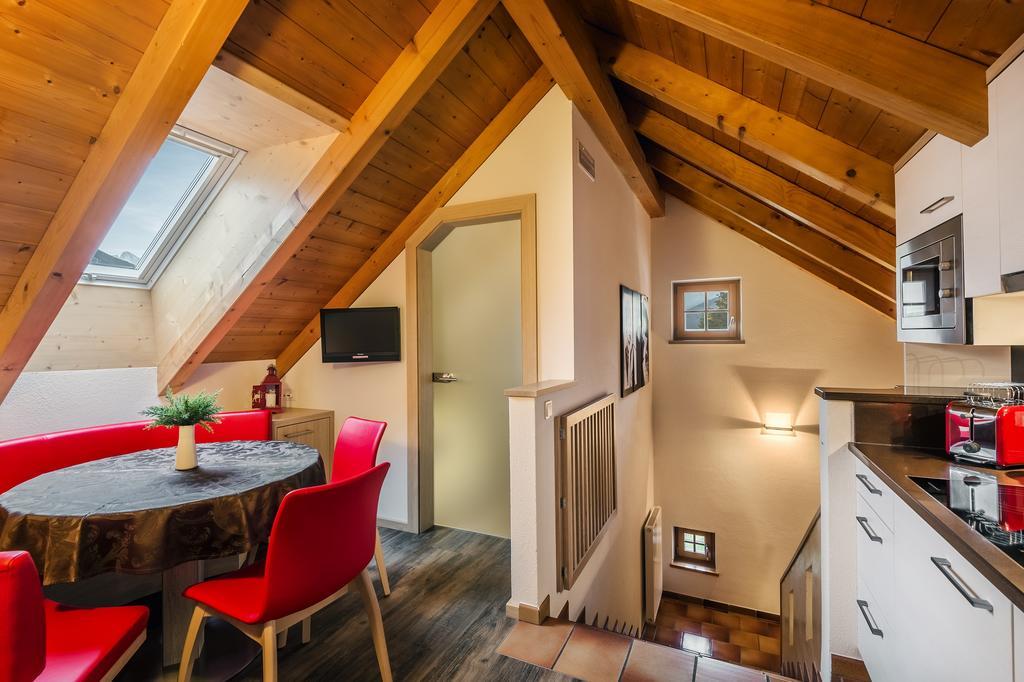 Taela Apartments San Cassiano  Bagian luar foto